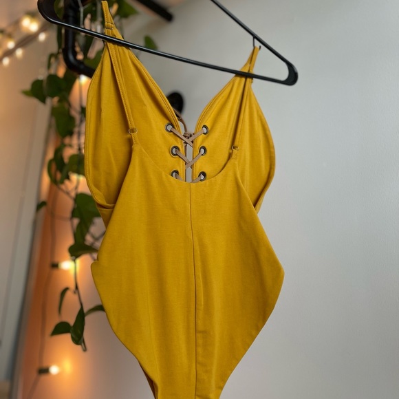 Boho Lace Up Bodysuit - Picture 2 of 2